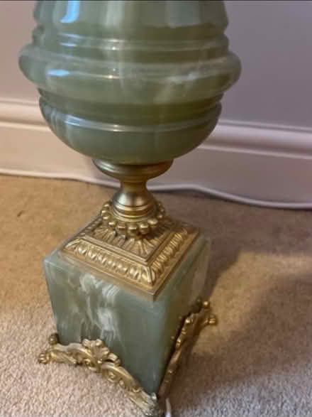 Photo of free Vintage Onyx lamp (Edenbridge) #4