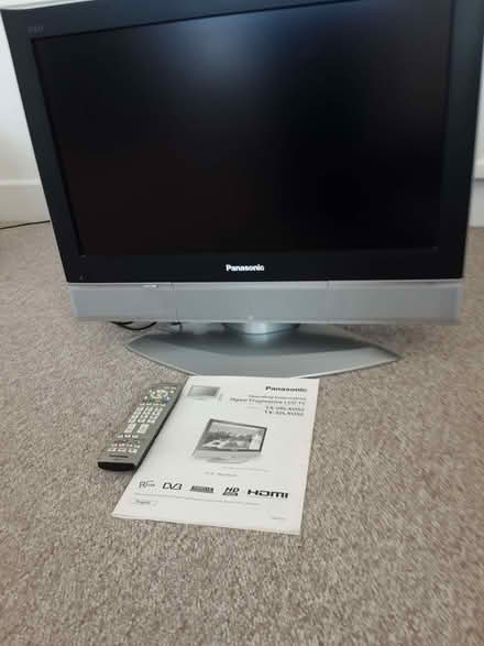 Photo of free Television (Emmbrook RG41) #1