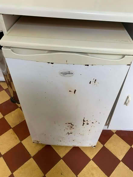 Photo of free Cooker and Fridge (Bedminster BS3) #3