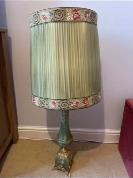 Photo of free Vintage Onyx lamp (Edenbridge) #1