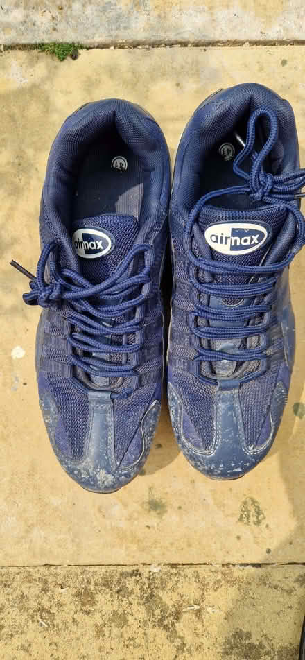 Photo of free Nike trainers size 7. (Shelton Lock DE24) #1