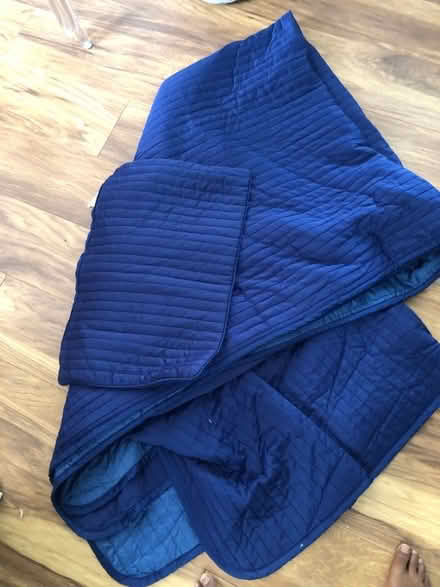 Photo of free Double bed spread sheen soft quilted (Richmond TW1) #1