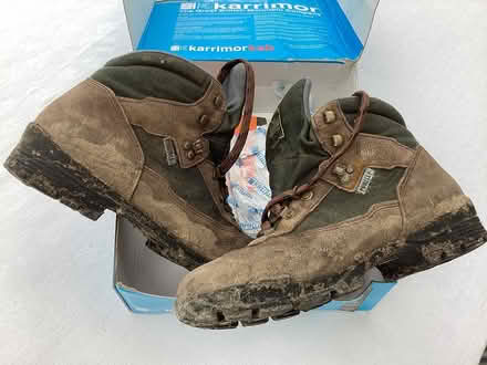 Photo of free Walking Boots (High Wycombe HP13, Amersham Rd) #2