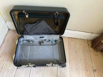 Photo of free Hardcase pull-along cabin bag/suitcase (Oxford-Freegle CGA OX4) #2