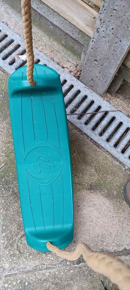 Photo of free TP swing seat (Loughborough central) #2