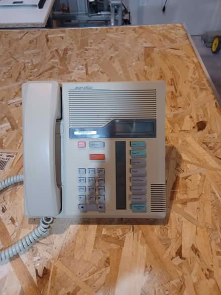 Photo of free Nortel/Norstar desk sets (Carlingwood) #3