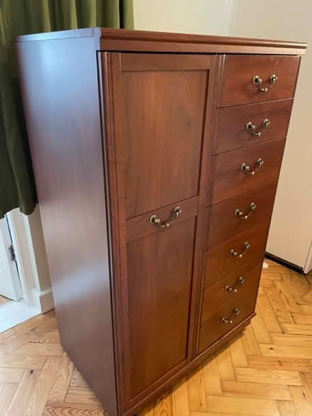 Photo of free Small wardrobe (OX4 3) #1
