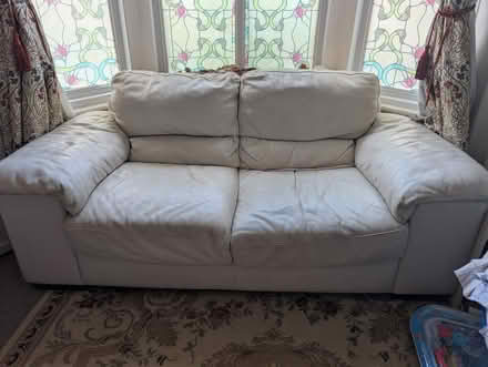 Photo of free Leather Sofa (Beaconside ST16) #4