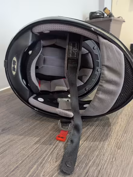 Photo of free Motorcycle Helmet (Po7 7ae) #3