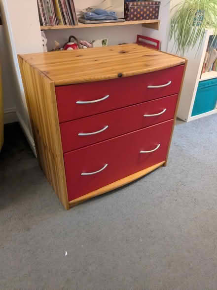 Photo of free Chest of drawers (Mitcham CR4) #1