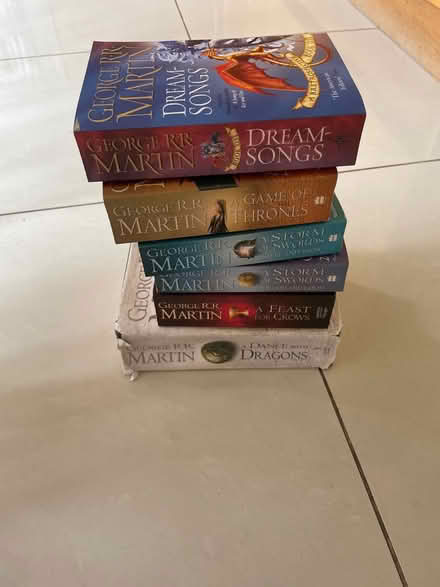 Photo of free George RR Martin books x6 (BT9) #1