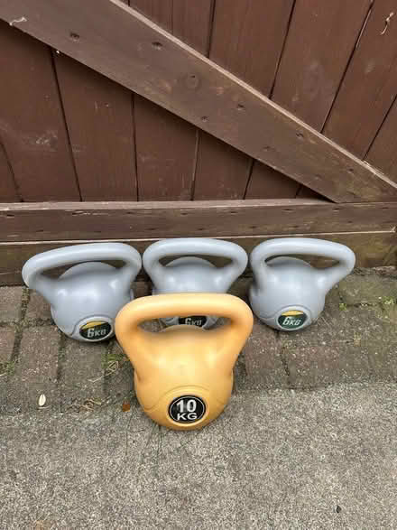 Photo of free 3 x 6kg and 1 x 10kg vinyl kettle bell (Astley Village PR7) #1