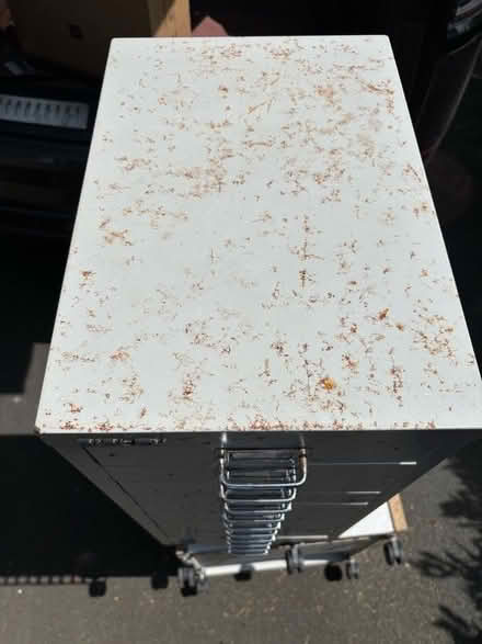 Photo of free Metal storage unit (Whitnash CV31) #3