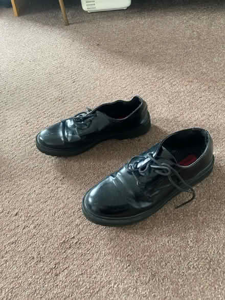 Photo of free Women’s lace shoes UK6 (E5) #1