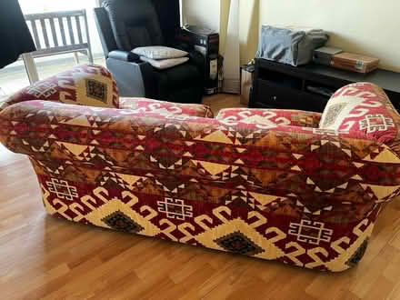 Photo of free Sofa (EC1V9ES) #3