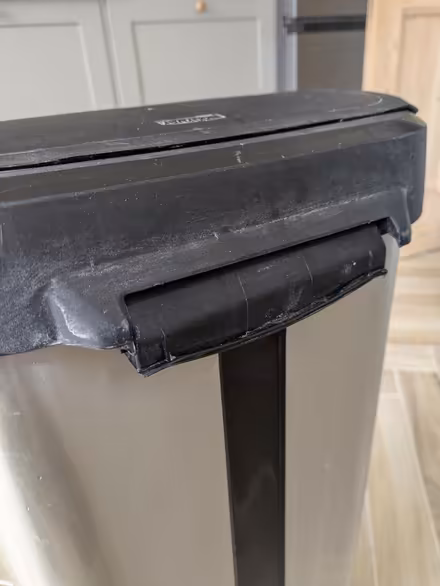 Photo of free Curved Kitchen Bin (Enfield EN2) #4