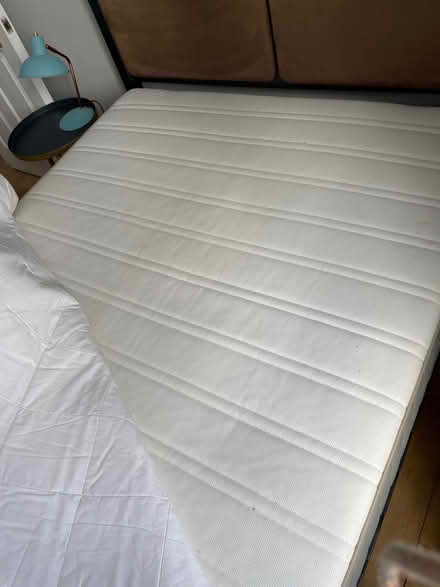 Photo of free double bed, .. (Earls Court SW5) #4