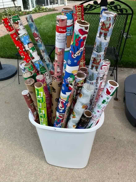 Photo of free Wrapping paper-mostly Christmas (Westland - Palmer/Hannan) #2