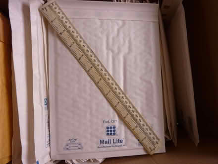 Photo of free 30 New Padded Envelopes - Size D/1 - 260mm x 180mm (Hartwood Green PR6) #1