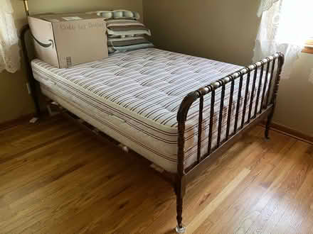 Photo of free Antique double bed (South Marion) #1