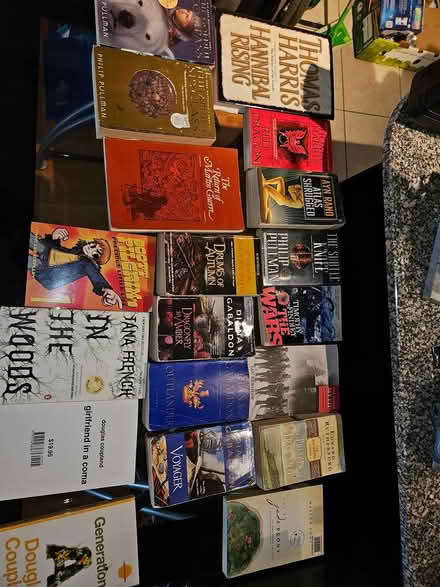 Photo of free Books (Yonge & Bloor) #2
