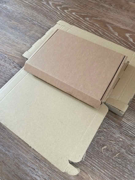 Photo of free C5 postal boxes (Haddenham, CB6) #1