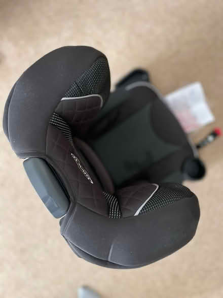 Photo of free Child’s car seat isofix (Wickwar GL12) #3