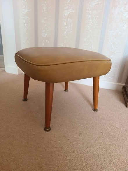 Photo of free Leather foot stool (Rosyth KY11) #1