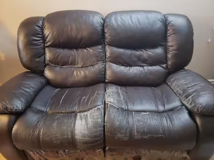 Photo of free loves eat and chair (Barrhaven) #2