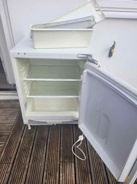 Photo of free Little fridge (Harpenden batfor) #2