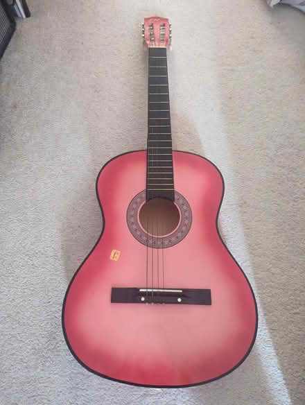 Photo of free Guitar (Kingstown) #1