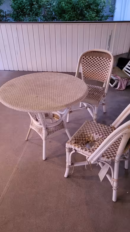 Photo of free wicker patio table and chairs (Close to Duthie and Halifax) #4