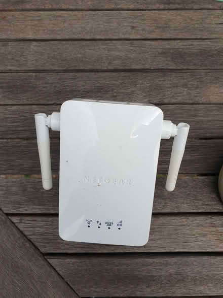 Photo of free WiFi extender (St Leonards-on-sea TN38) #1