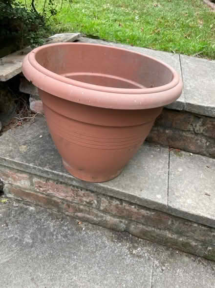 Photo of free 7 very large flower pots (Wimbledon Park SW19) #2