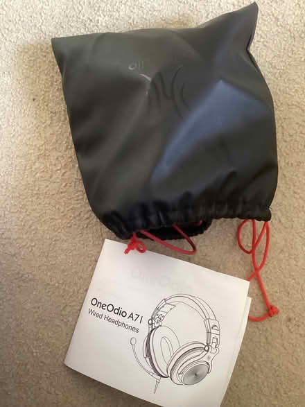 Photo of free Headphones (Crowborough Warren TN6) #1