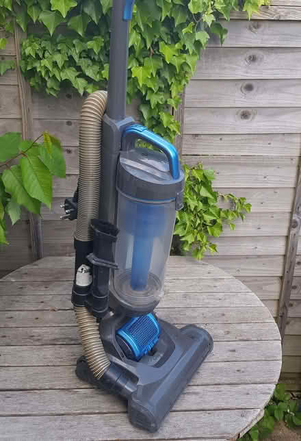 Photo of free Bagless hoover, see description. (Bowbridge GL5) #1