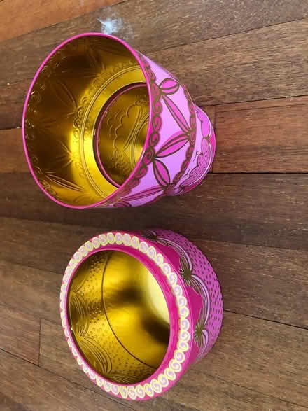 Photo of free Pretty Tin (Liphook) #2
