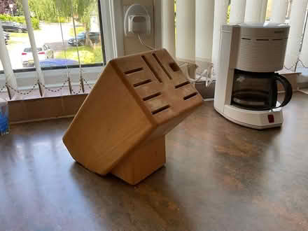 Photo of free Knife block (Hitchin) #1