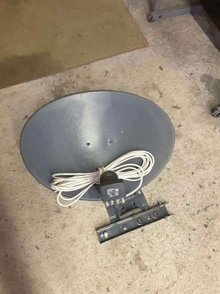 Photo of free satellite dish with fixing brackets and cable (The Rock TF3) #2