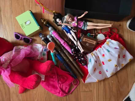 Photo of free Girl stuff (Bowie) #1