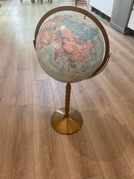 Photo of free Globe (Cambridge CB1) #1