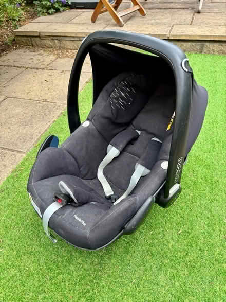 Photo of free Pebble Plus Maxi Cosi CarSeat/Carrier (Twerton) #2