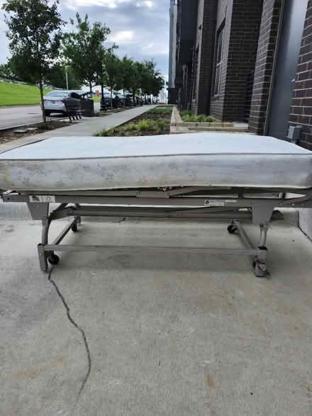 Photo of free Hospital bed (76102) #1