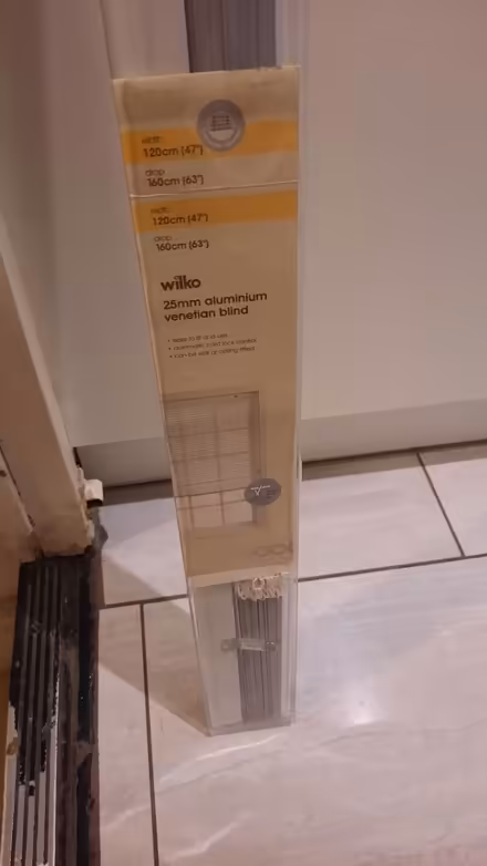 Photo of free New venetian blind (Rose Hill OX4) #1
