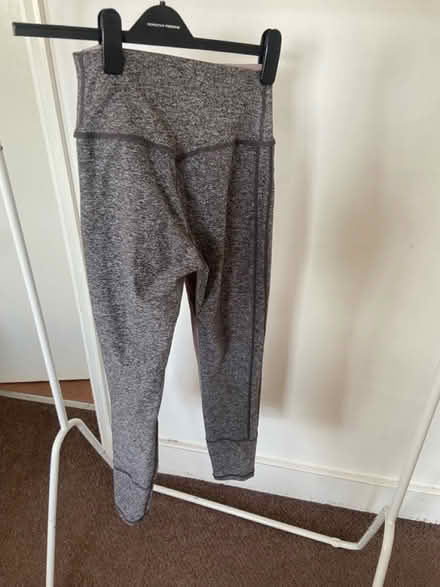 Photo of free Leggings size M (E5) #2
