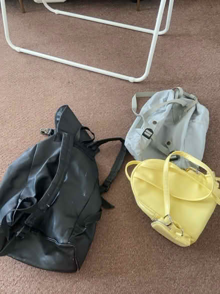 Photo of free Backpack / school bags (E5) #2
