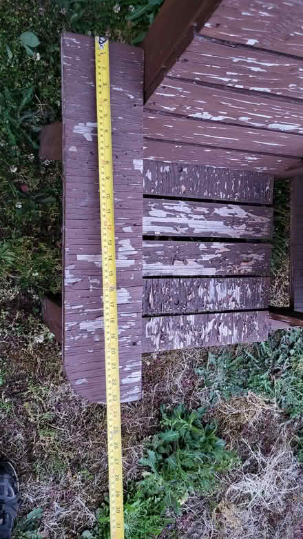 Photo of free homemade garden bench (Close to Duthie and Halifax) #2
