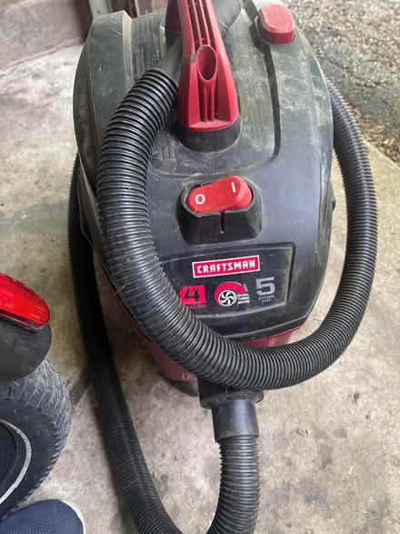 Photo of free Wet dry vac (Fair oaks and army tr) #1