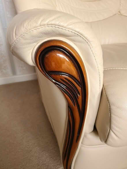 Photo of free 2-seater leather sofa (Rosyth KY11) #3