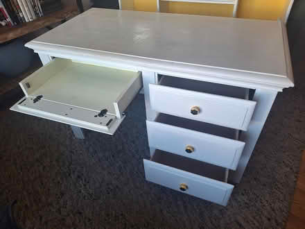 Photo of free Desk & Hutch (East Highlands Ranch) #1